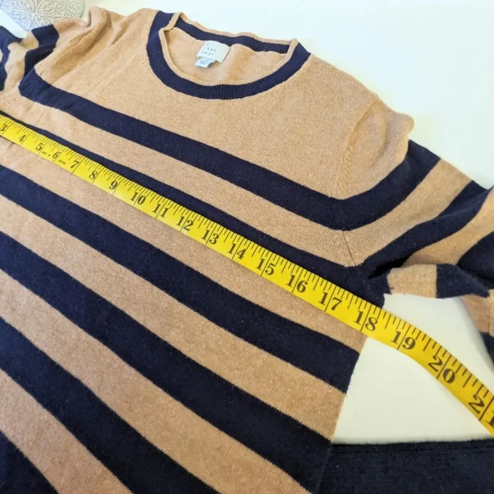Tan Navy A New Day Super soft Sweater Pullover Medium Women's